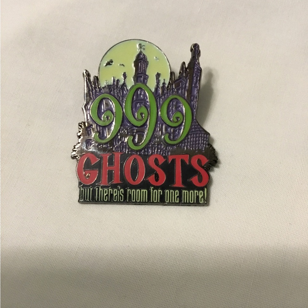Vintage Walt Disney World  999 Ghosts Enamel Pin Dated 2004